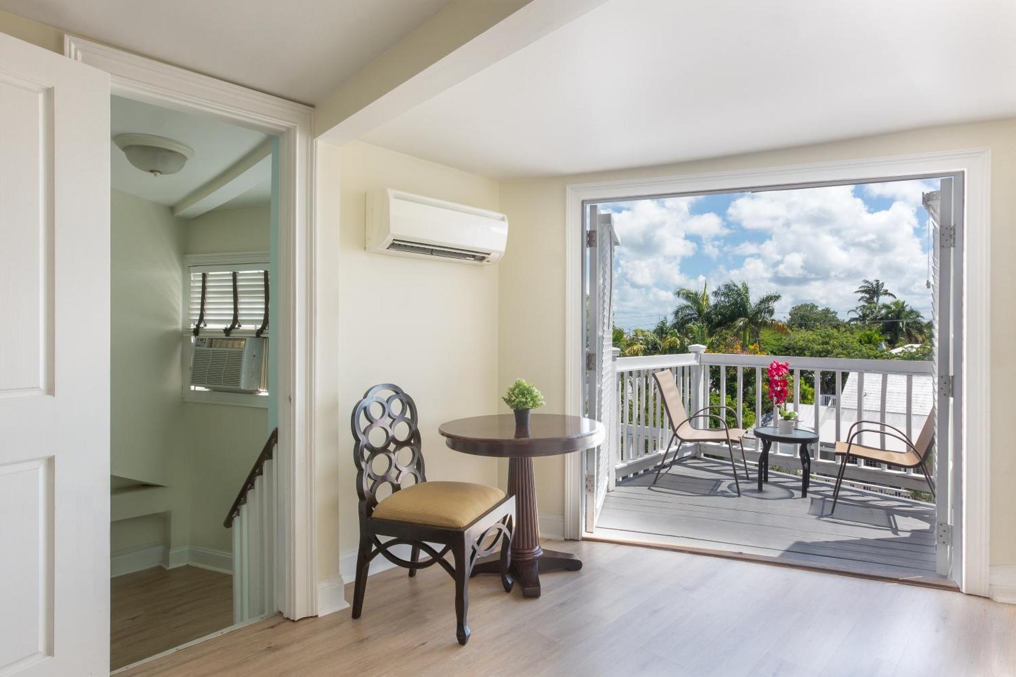 Nyah - Adult Exclusive Bed & Breakfast Key West Exterior photo