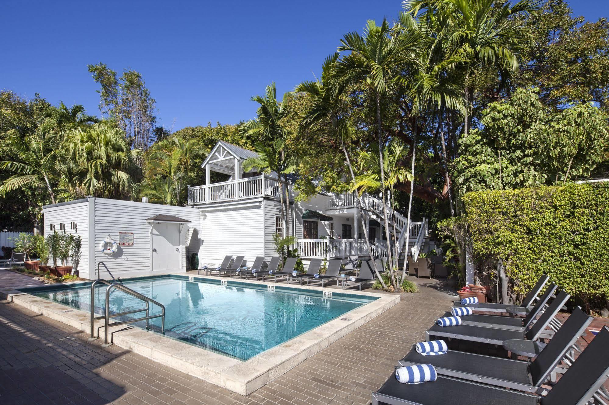 Nyah - Adult Exclusive Bed & Breakfast Key West Exterior photo