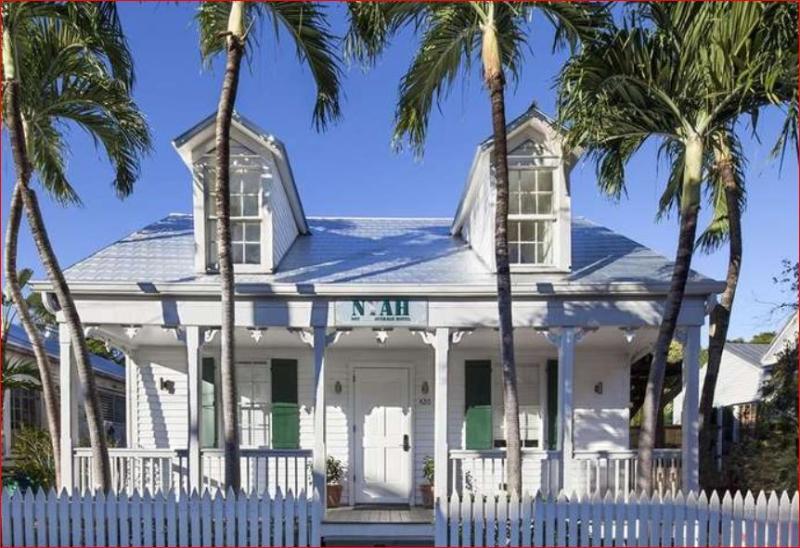 Nyah - Adult Exclusive Bed & Breakfast Key West Exterior photo