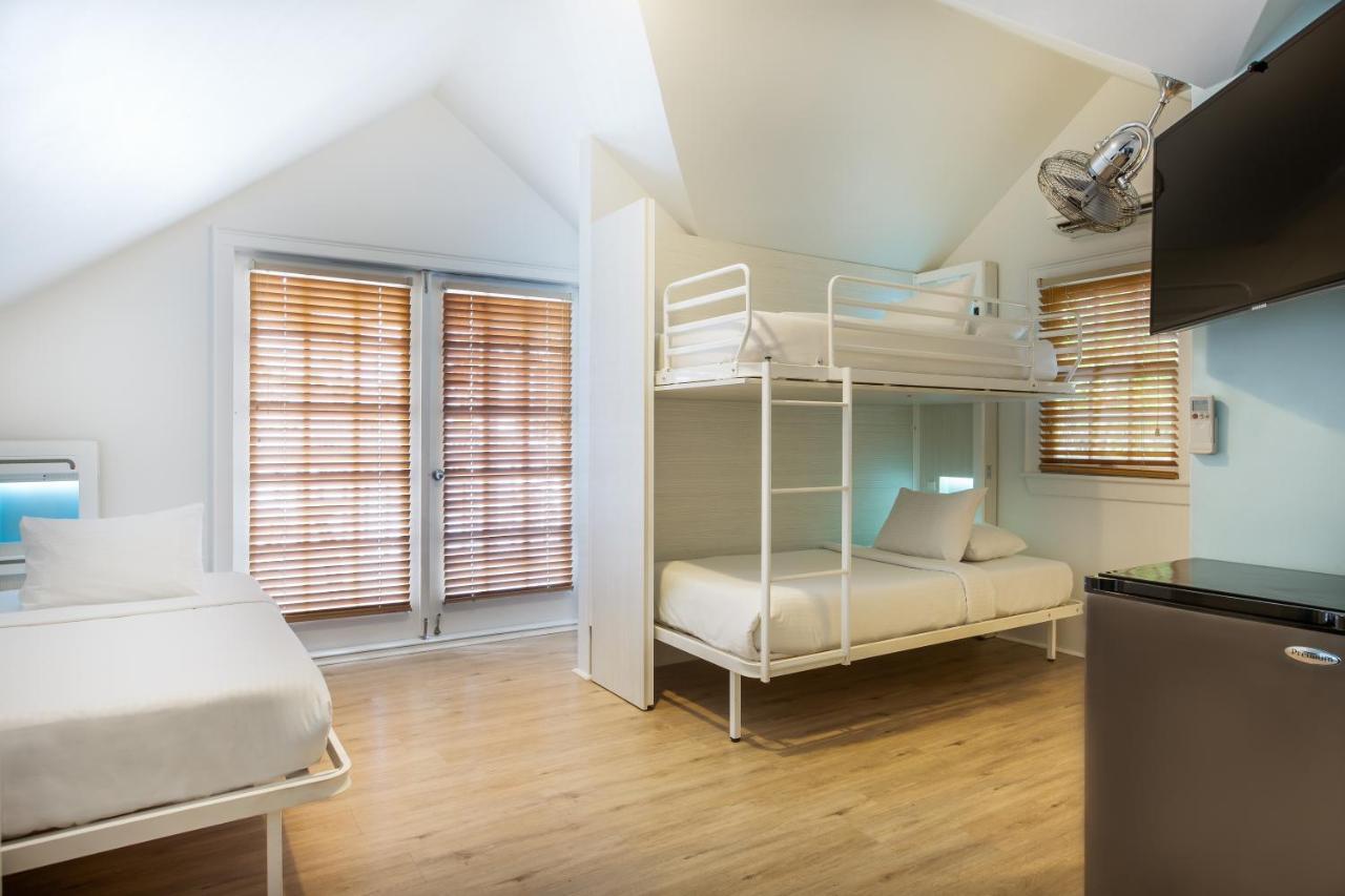 Nyah - Adult Exclusive Bed & Breakfast Key West Exterior photo