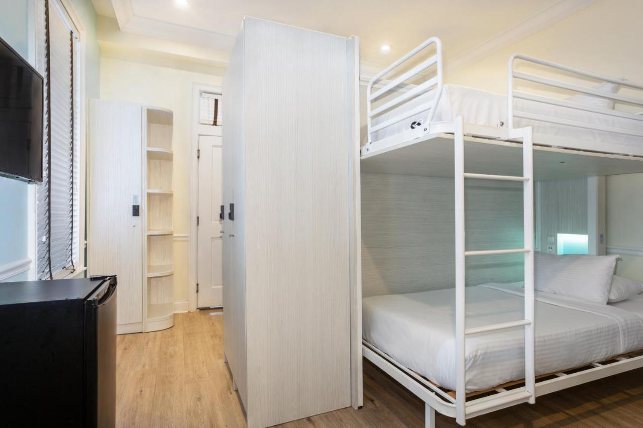 Nyah - Adult Exclusive Bed & Breakfast Key West Exterior photo
