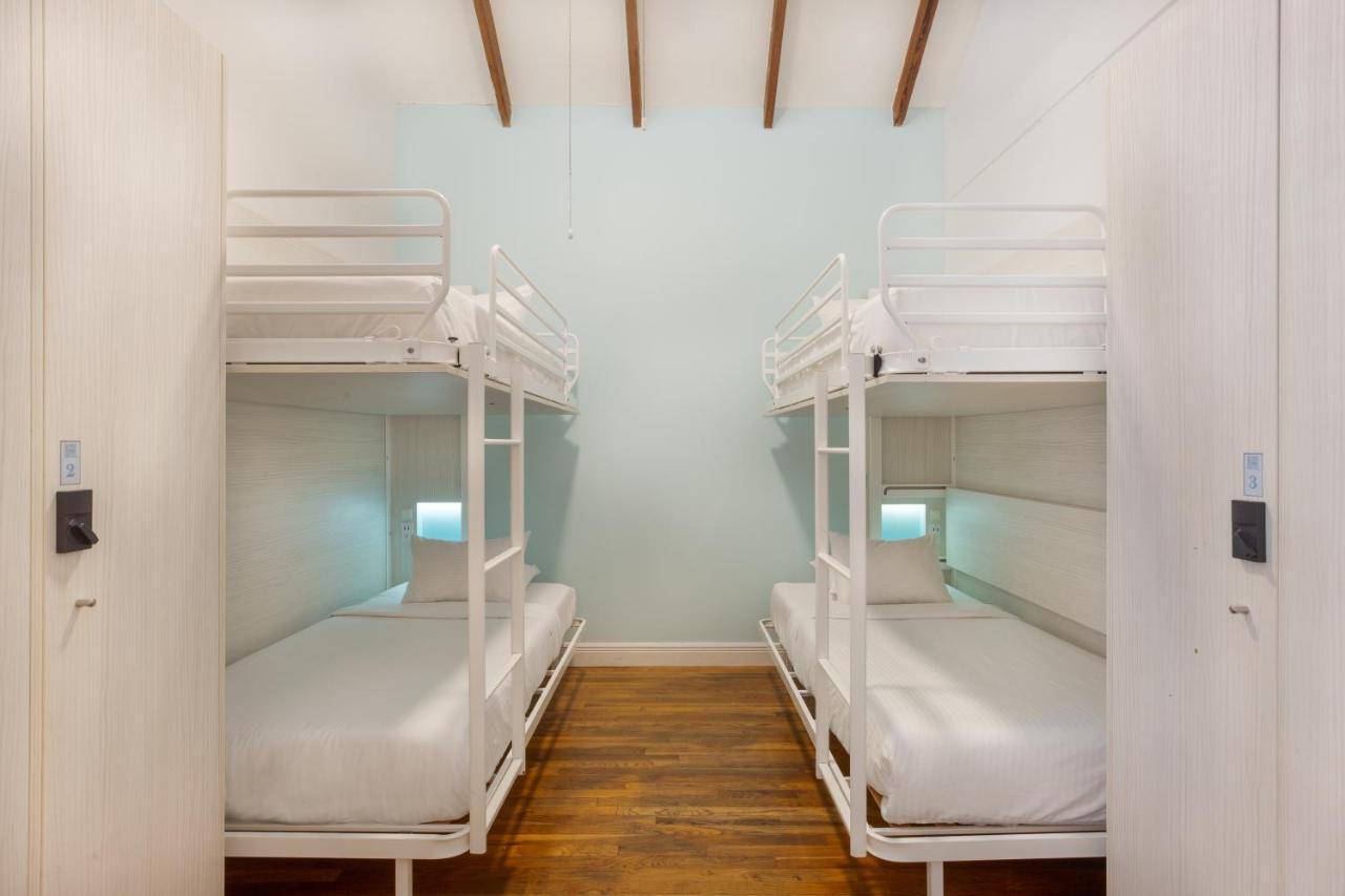 Nyah - Adult Exclusive Bed & Breakfast Key West Exterior photo