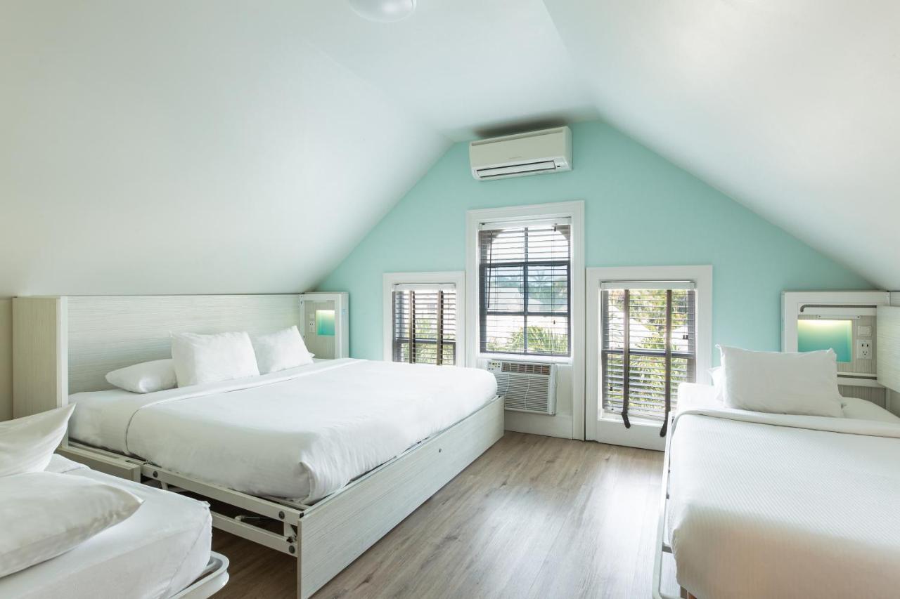 Nyah - Adult Exclusive Bed & Breakfast Key West Exterior photo